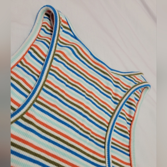 ZARA striped pattern ribbed cropped tank top - Picture 3 of 6